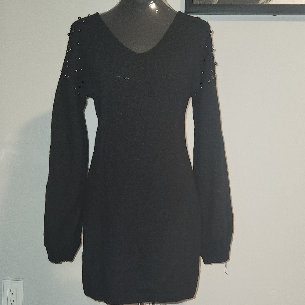 Elegant Black Sweater Dress with Beaded Sleeves M-L